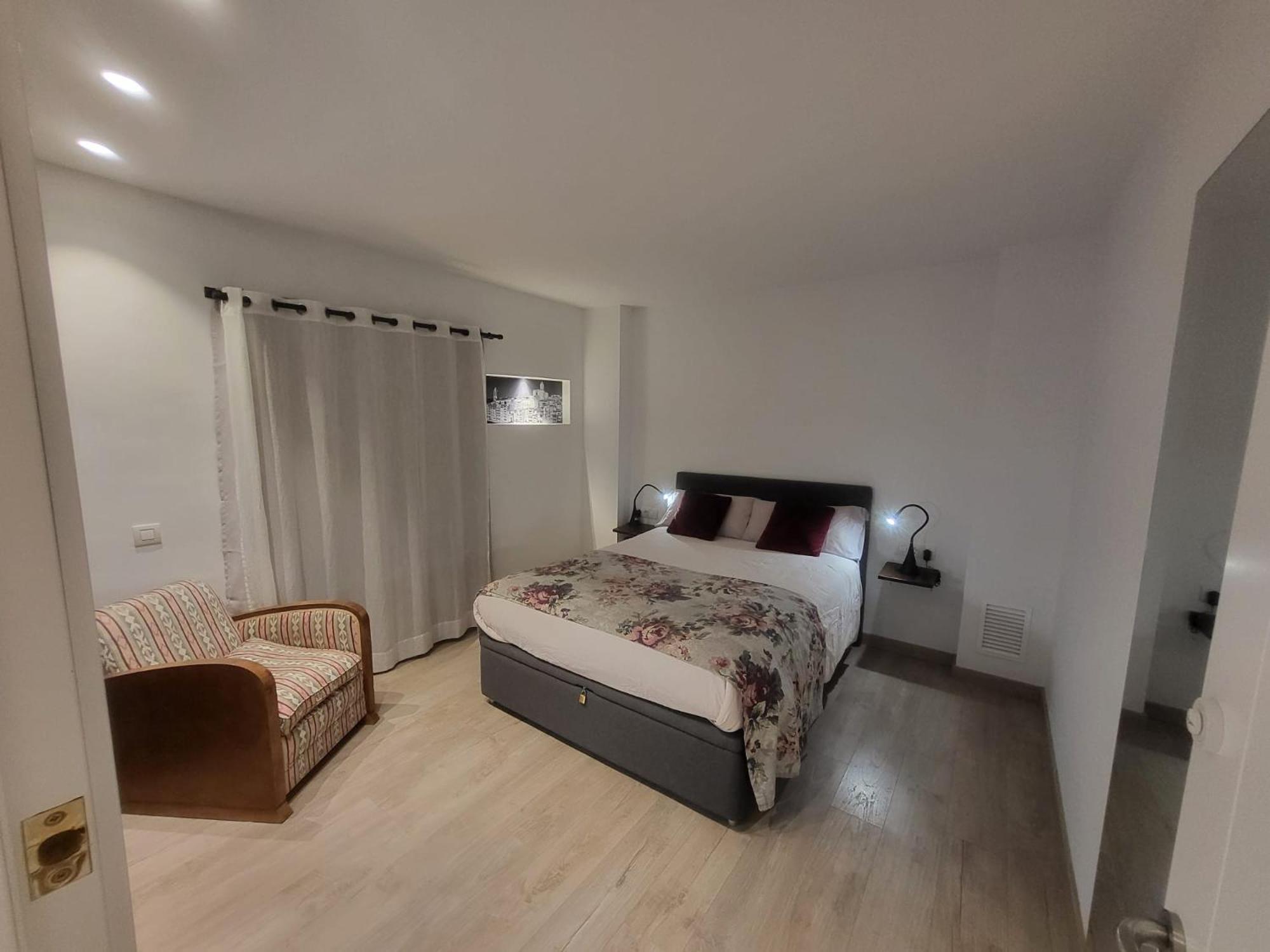 Turistic Girona - Piso De 1, 2 O 3 Habitaciones Exterior foto