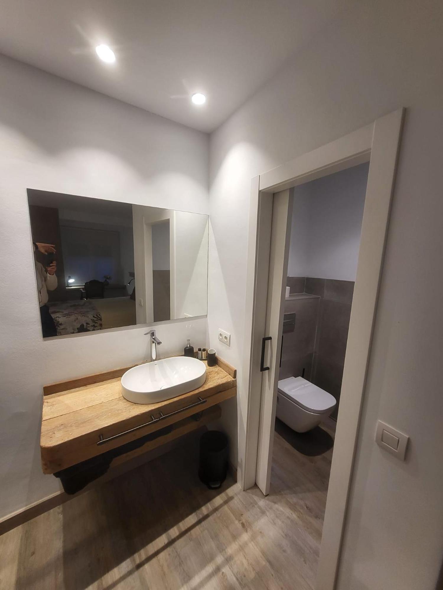 Turistic Girona - Piso De 1, 2 O 3 Habitaciones Exterior foto