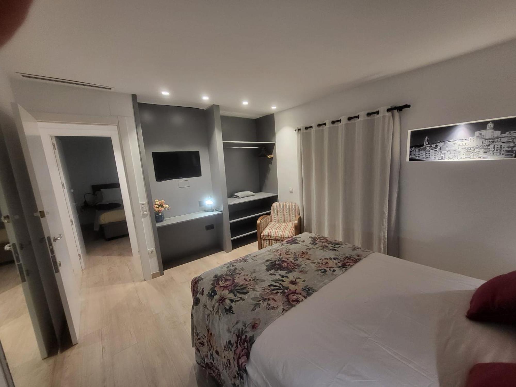Turistic Girona - Piso De 1, 2 O 3 Habitaciones Exterior foto